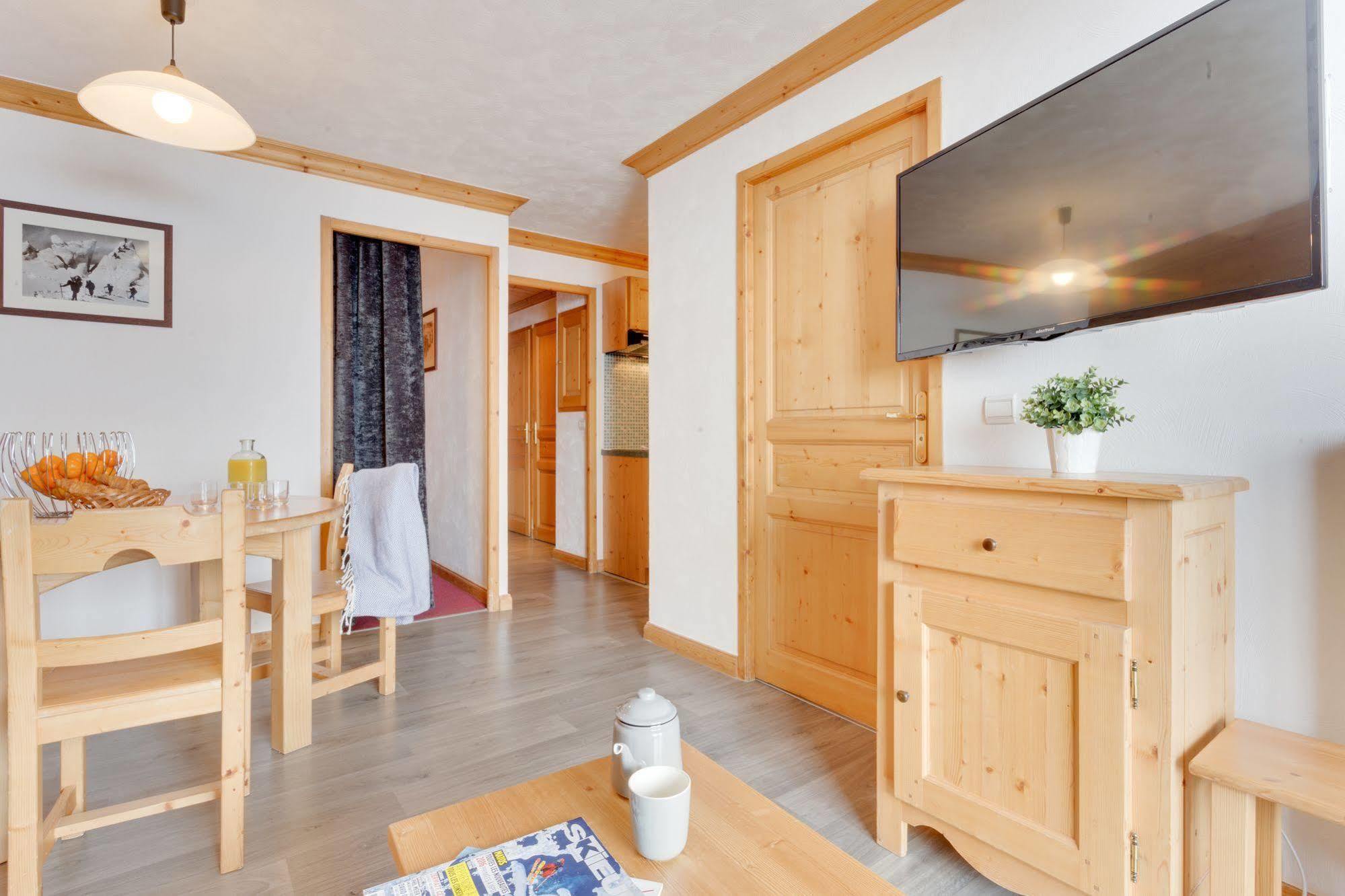 De L'adonis Aparthotel