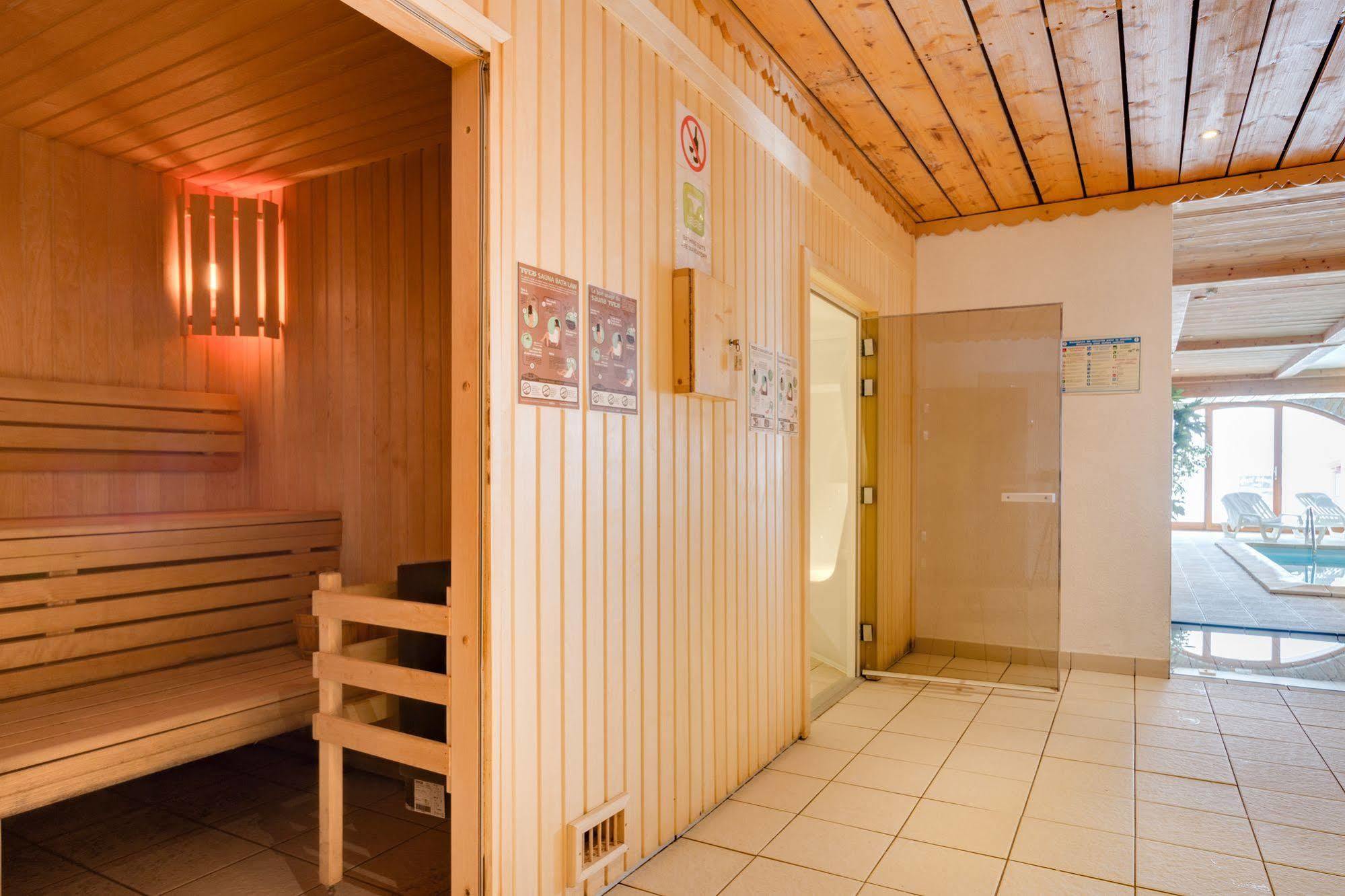 Appart hôtel De L'adonis 4*